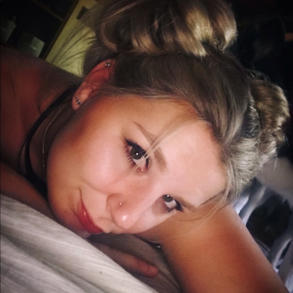 Meet your Posher, Jessica